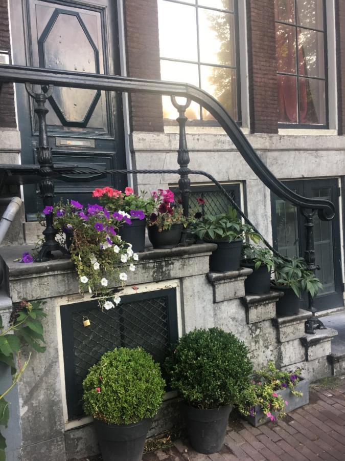 Unique Royal Basement Residence Amsterdam Exterior photo