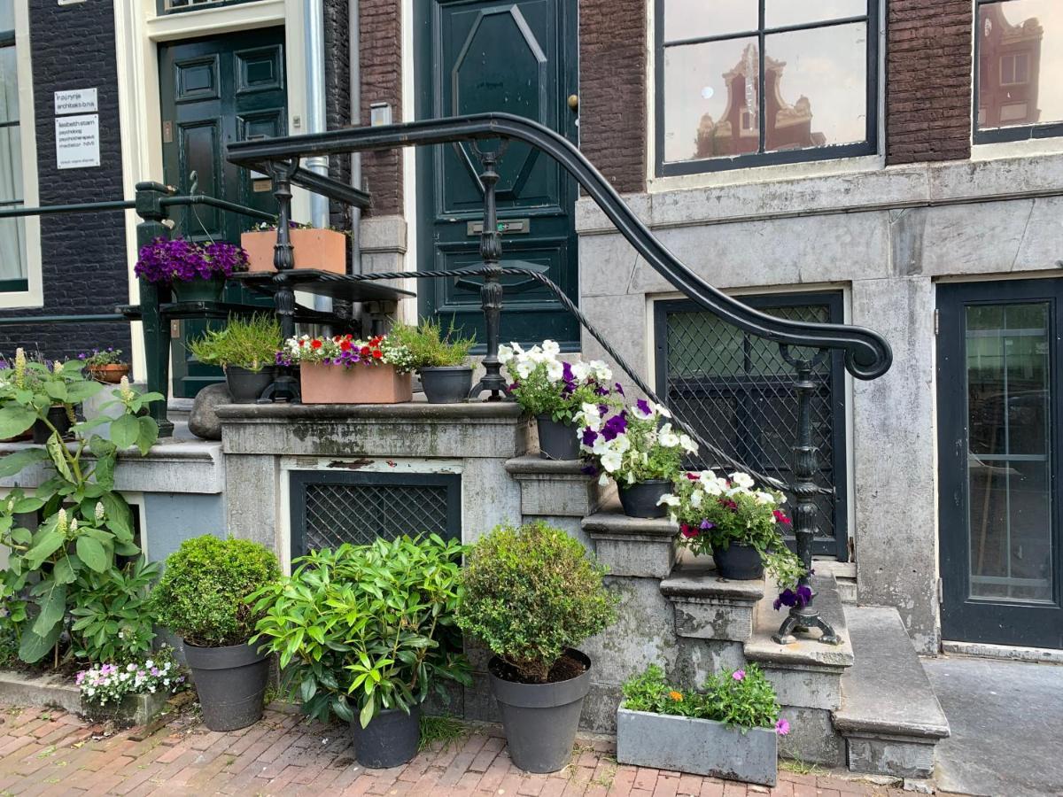 Unique Royal Basement Residence Amsterdam Exterior photo